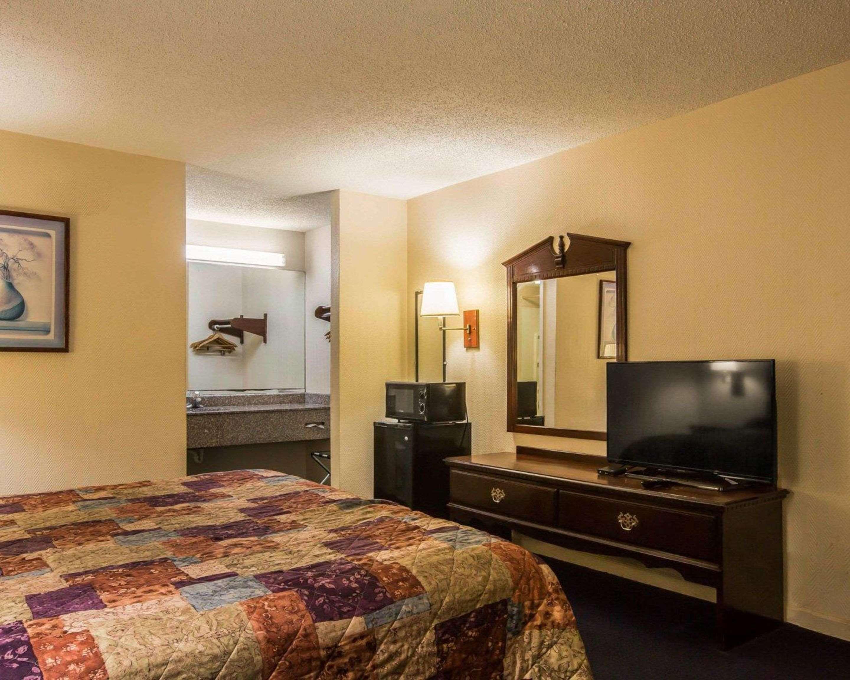 Rodeway Inn Феникс Сити Екстериор снимка