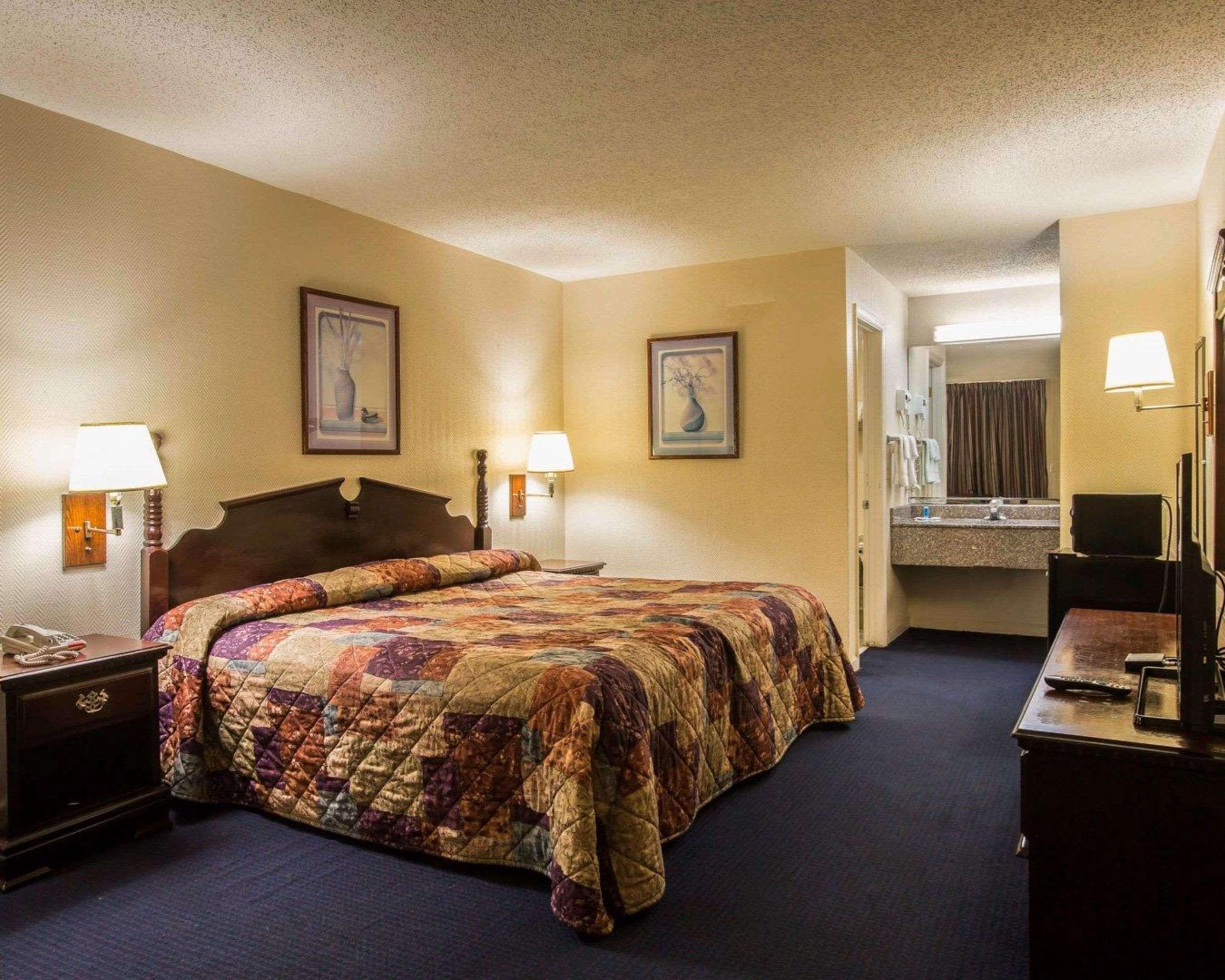 Rodeway Inn Феникс Сити Екстериор снимка