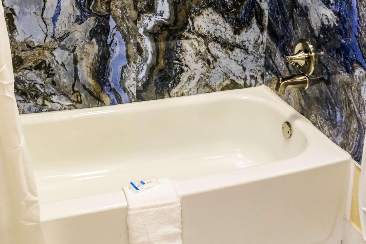 Rodeway Inn Феникс Сити Екстериор снимка